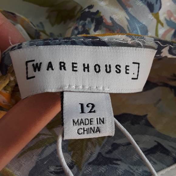 Clip Dot Peplum Floral Flutter Sleeve Top Size 8 US - Picture 9 of 11